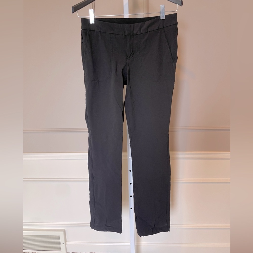 Athleta black size 6 straight hiking outdoor casual athletic leisure travel